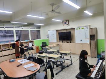 2025�г⵵ 2�б� ������б� �������� ÷���̹���