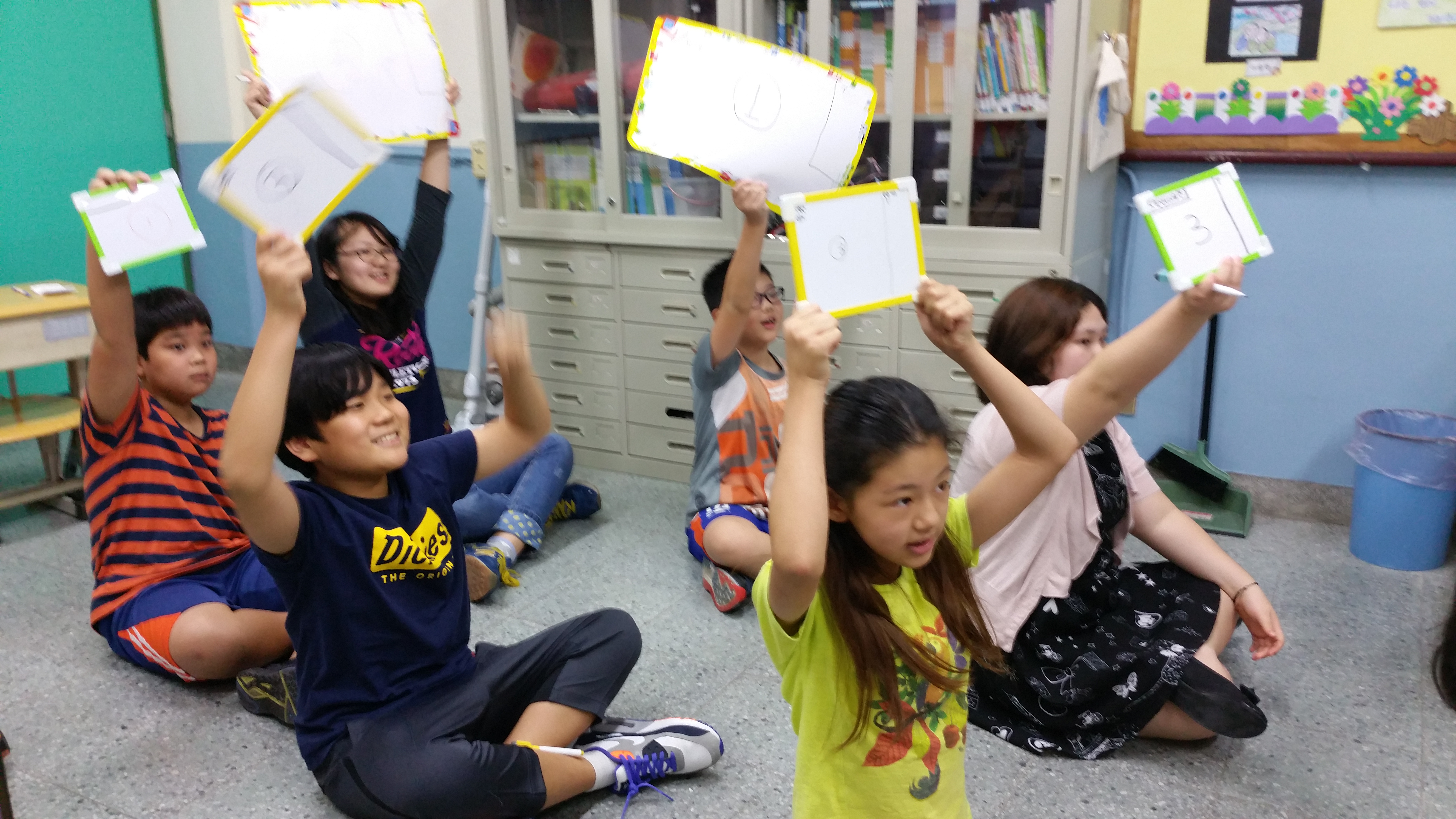 �ѱ۳� ��� 'Ȳ������ �����!'